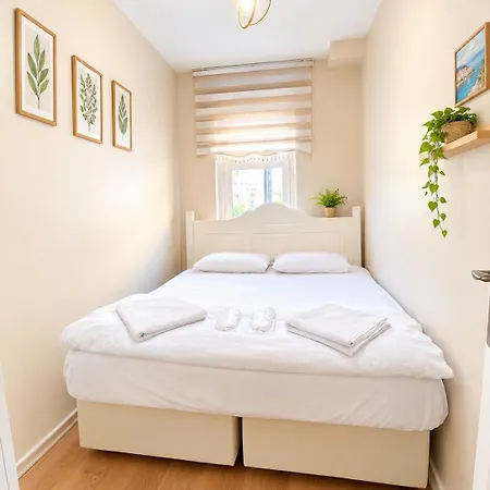 Taksim Sofa House