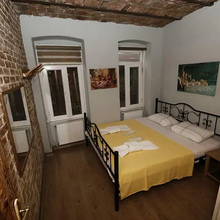 Taksim Sofa Hause Istanbul
